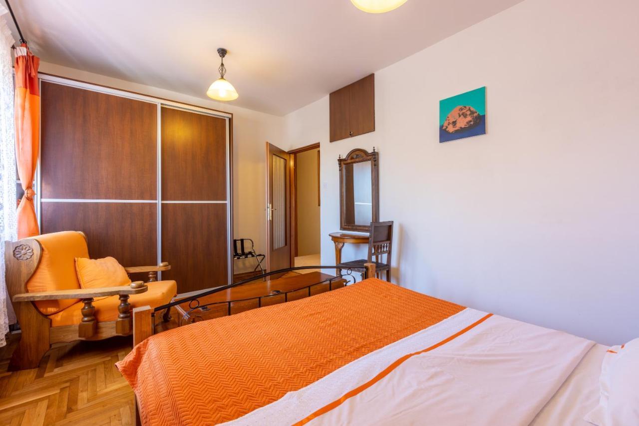 Apartments Villa Mavero Banjole Exterior photo