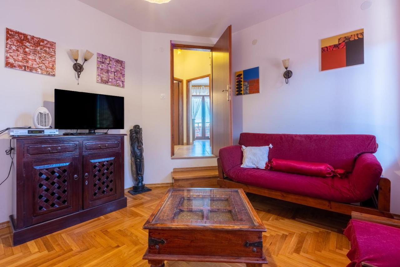 Apartments Villa Mavero Banjole Exterior photo