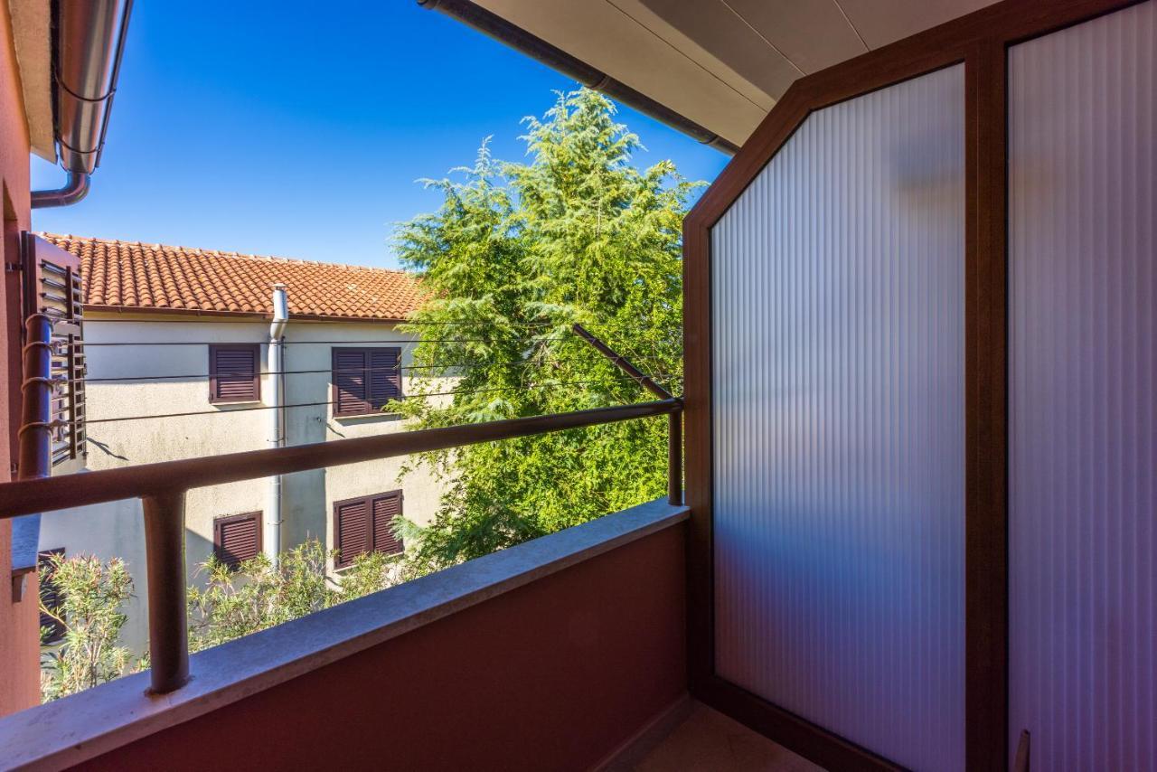 Apartments Villa Mavero Banjole Exterior photo